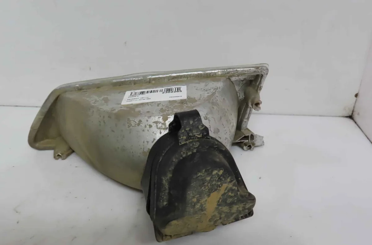 Phare droit PEUGEOT 106 occasion