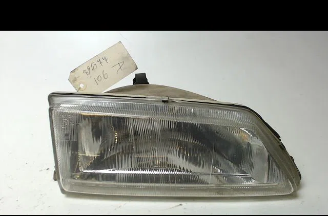 Phare droit PEUGEOT 106 occasion