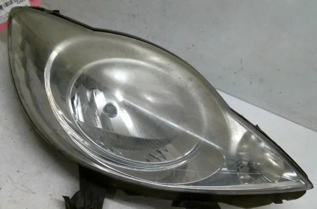 Phare droit Peugeot 107 (PM_, PN_) 1.0 (2005-2014) 3 portes occasion