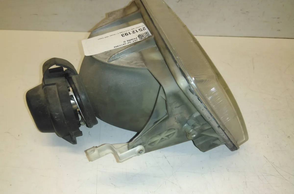 Phare droit PEUGEOT 205 occasion