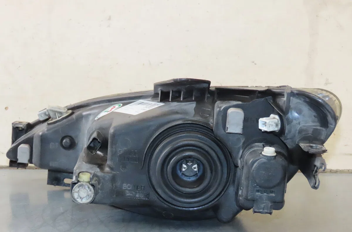Phare droit PEUGEOT 206  1.6i 109ch occasion