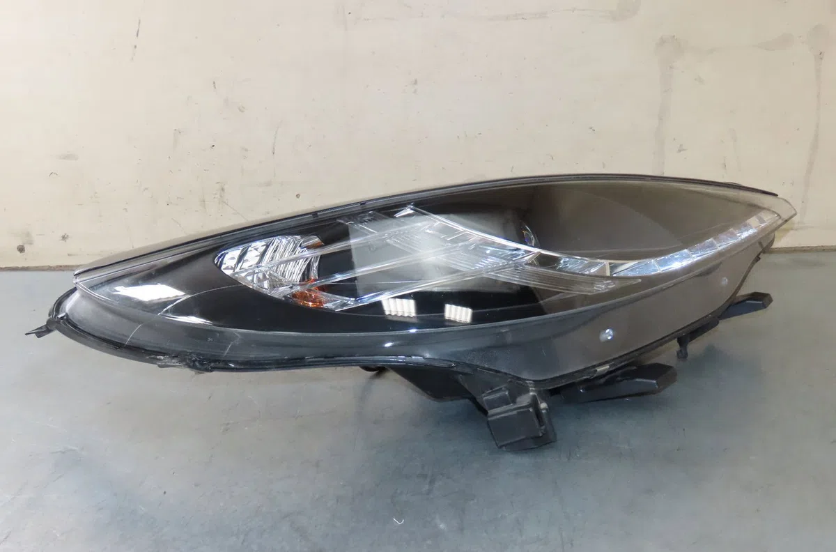 Phare droit Peugeot 207-207 (WA_, WC_) 1.6 16v (2006-2013) occasion