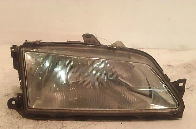 Phare droit PEUGEOT 306 1996 occasion