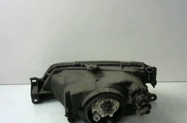 Phare droit Peugeot 306 3-5 portes (7A, 7C, N3, N5) 1.9 d (1994-2001) occasion