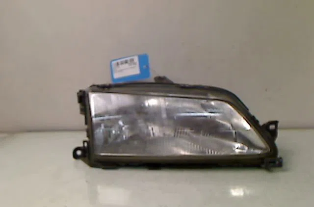 Phare droit Peugeot 306 3-5 portes (7A, 7C, N3, N5) 1.9 dt (1993-2001) occasion