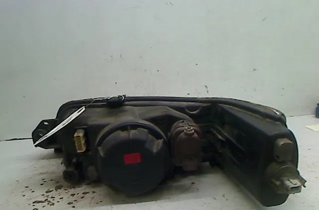 Phare droit Peugeot 306 Break (7E, N3, N5) 1.9 d (1998-2002) occasion
