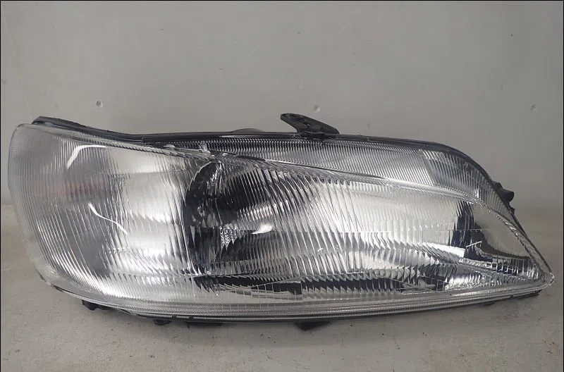 Phare droit Peugeot 306 Break (7E, N3, N5) 2.0 hdi 90 (1999-2002) occasion