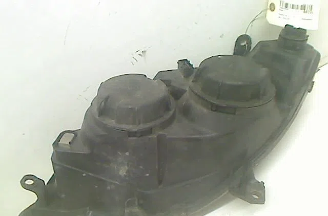 Phare droit Peugeot 307 (3A-C) 1.4 hdi (2001-2005) occasion