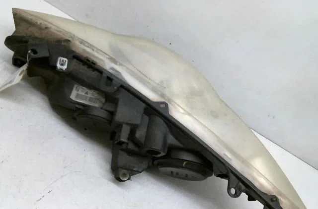 Phare droit Peugeot 307 (3A-C) 1.6 hdi 110 (2004-2009) 5 portes occasion