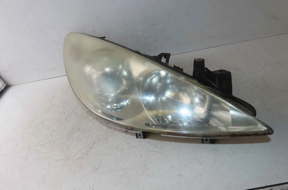 Phare droit PEUGEOT 307 occasion