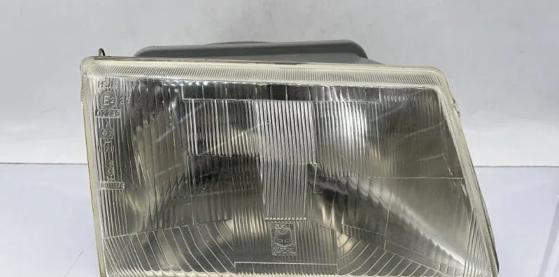 Phare droit PEUGEOT 309 PHASE 2 occasion