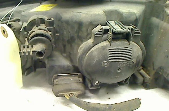 Phare droit Peugeot 406 (8B) 1.8 16v (1995-2000) occasion