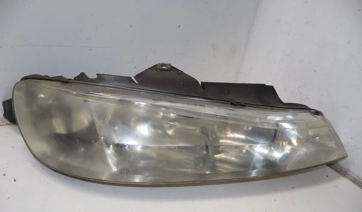 Phare droit Peugeot 406 (8B) 1.8 bifuel (1999-2003) occasion