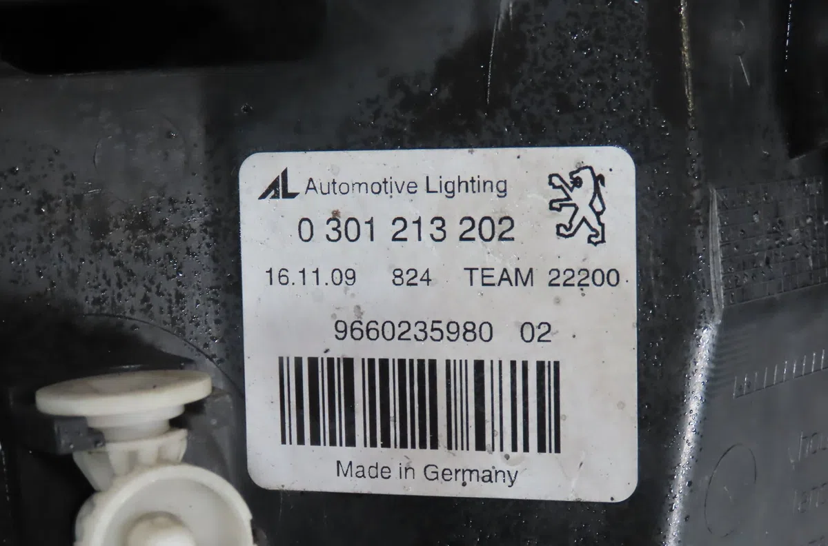 Phare droit Peugeot 407 SW (6E_) 1.6 hdi 110 (2004-2010) 5 portes occasion