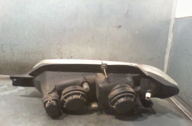 Phare droit PEUGEOT 605 Phase 1 09-1989--06-1994 occasion
