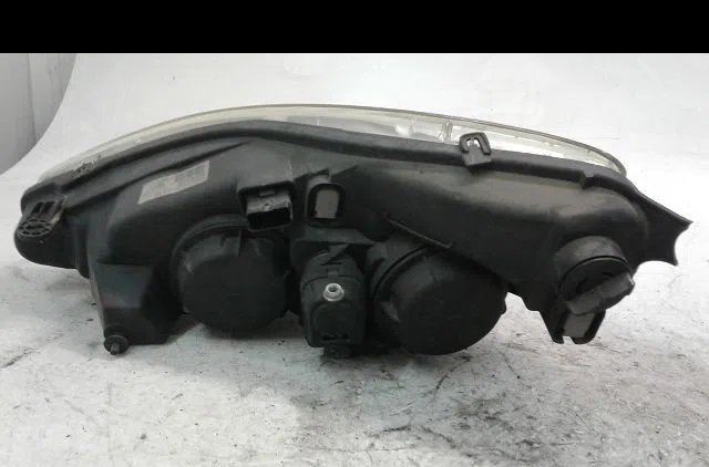 Phare droit Peugeot 607 (9D, 9U) 2.2 hdi (2000-2006) occasion