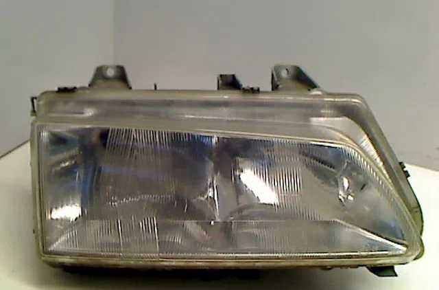 Phare droit PEUGEOT 806  2.0i occasion