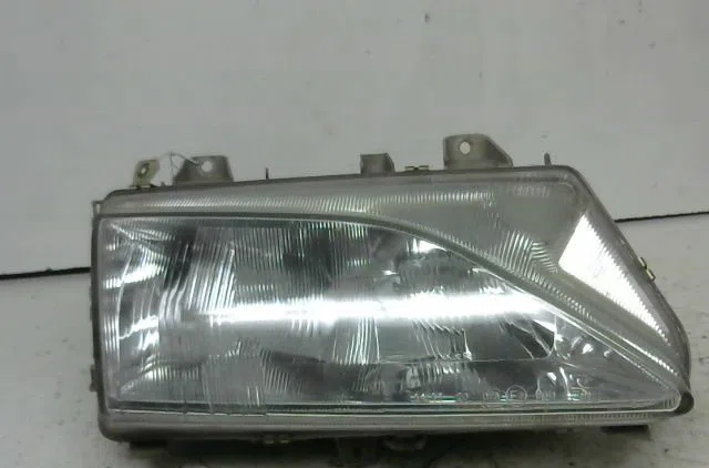 Phare droit Peugeot 806 (221) 2.0 hdi (1999-2002) occasion