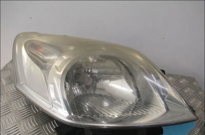Phare droit Peugeot BIPPER TEPEE 1.4 hdi (2008) occasion