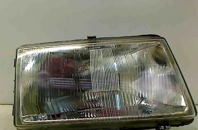 Phare droit RENAULT 21 1989 occasion