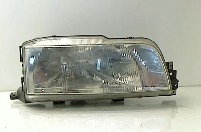 Phare droit RENAULT 21 1995 occasion