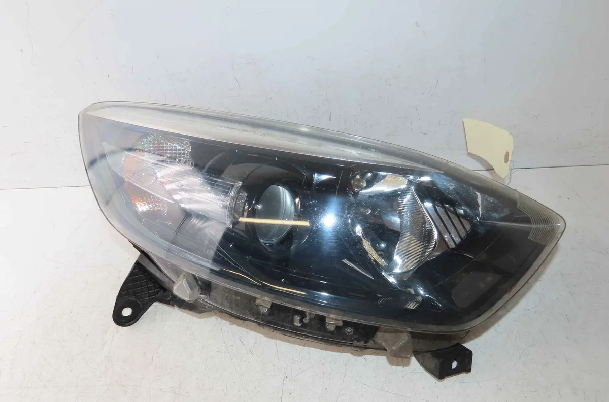Phare droit RENAULT CAPTUR I occasion