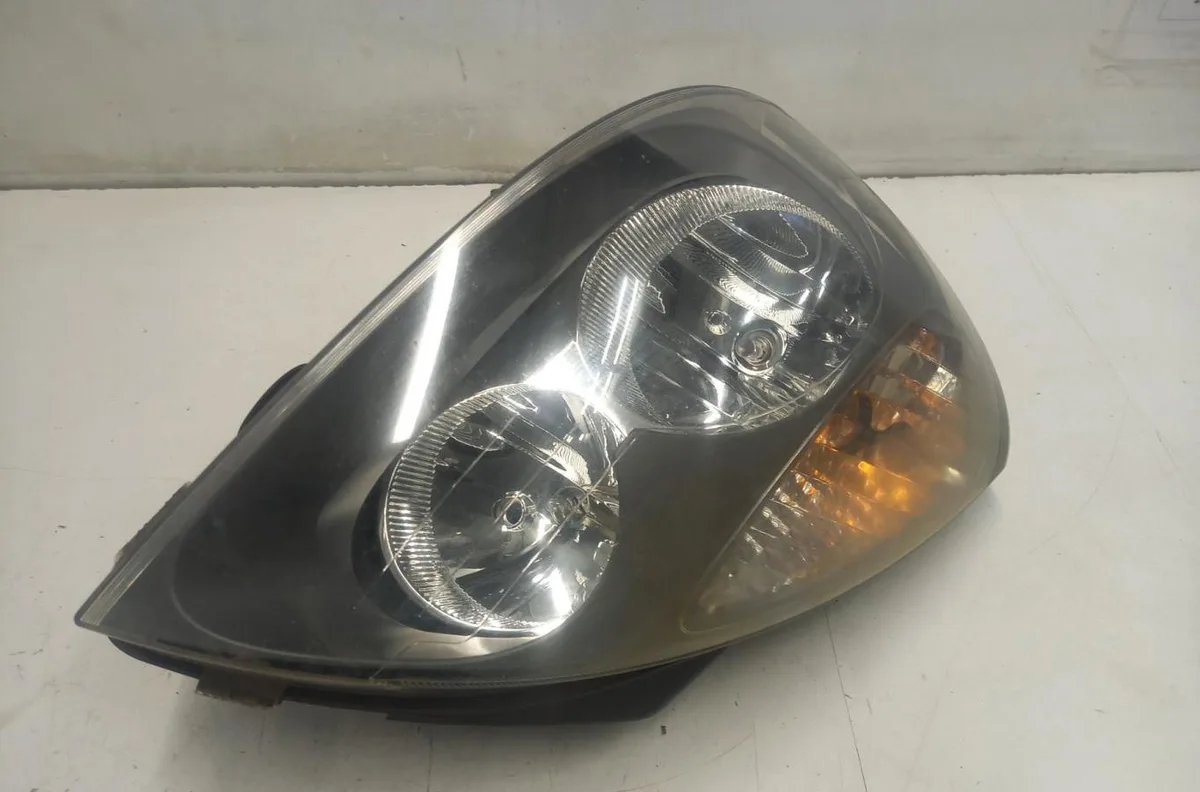 Phare droit RENAULT CLIO 2 CAMPUS PHASE 1 occasion