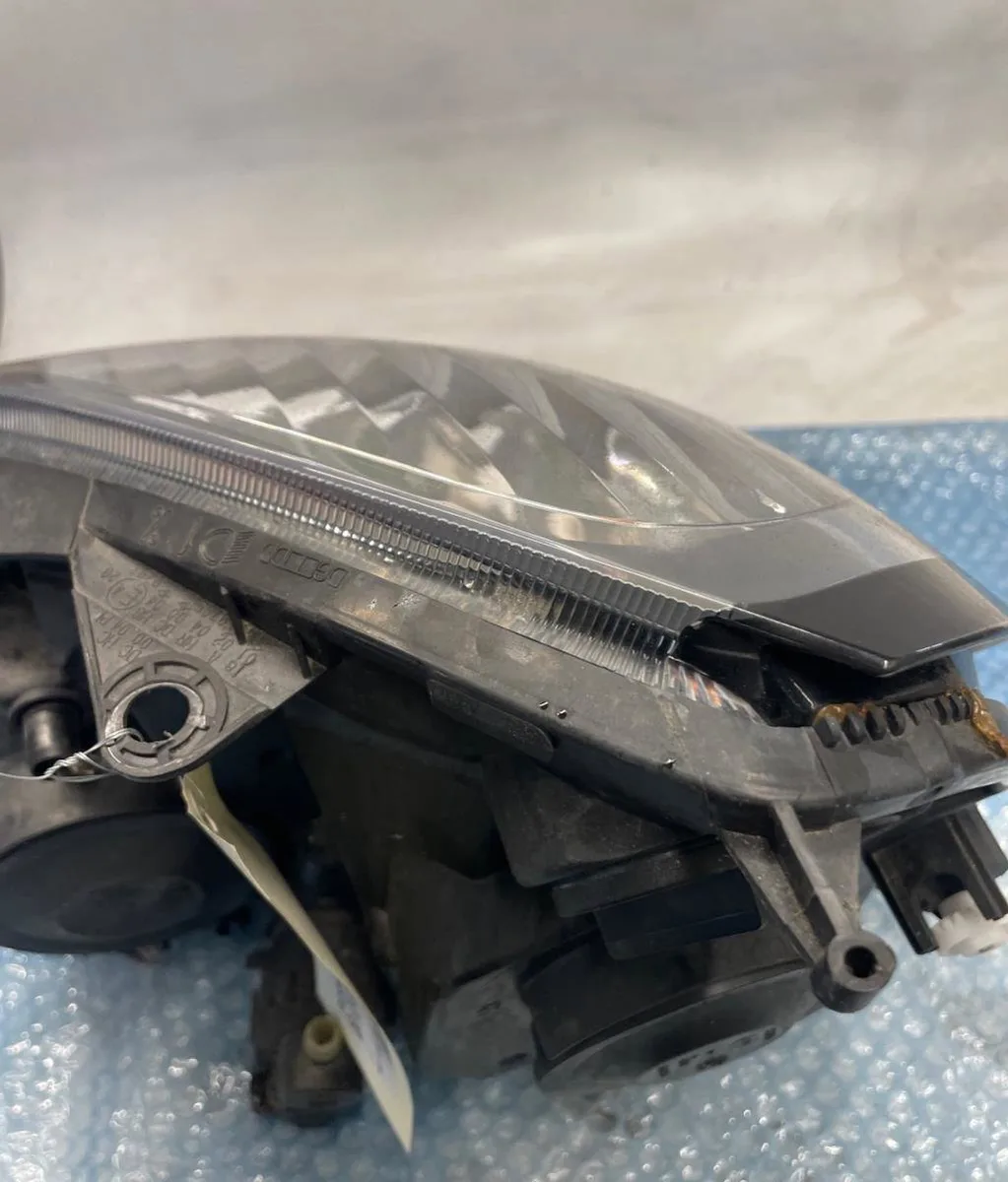 Phare droit RENAULT CLIO 2 PHASE 2 occasion