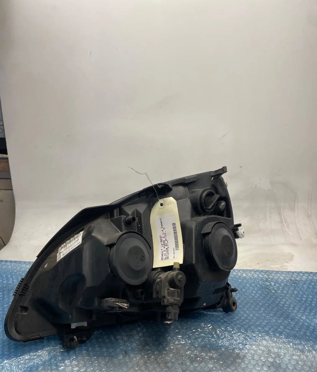 Phare droit RENAULT CLIO 2 PHASE 2 occasion