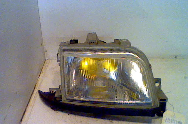 Phare droit RENAULT CLIO I 1990 occasion