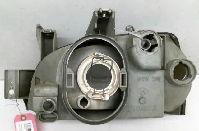 Phare droit Renault CLIO I (B-C57_, 5-357_) 1.9 d (1996-1998) occasion