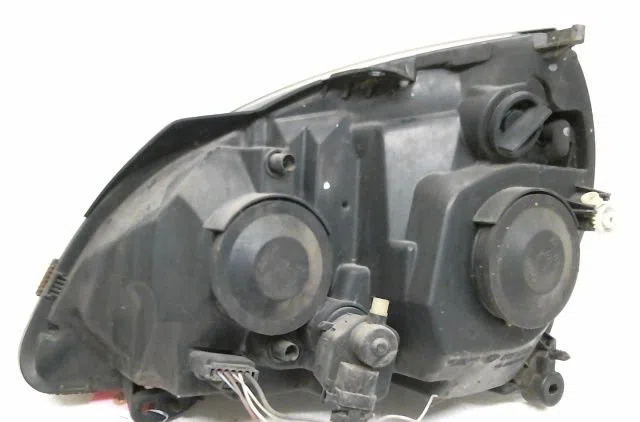 Phare droit Renault CLIO II (BB_, CB_) 1.2 16v (bb05, bb0w, bb11, bb27, bb2t, bb2u, bb2v, cb05,... (2001-2016) 3 portes 