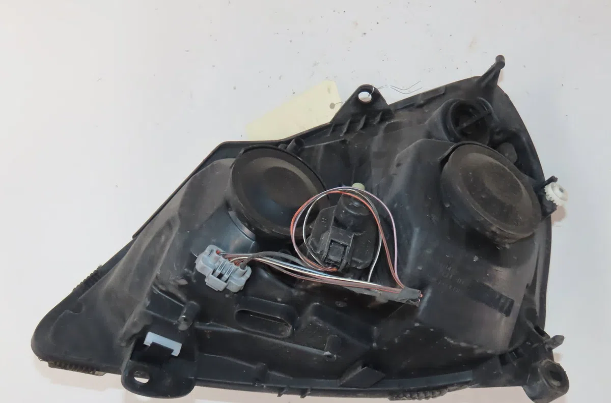 Phare droit Renault CLIO II (BB_, CB_) 1.2 (bb0a, bb0f, bb10, bb1k, bb28, bb2d, bb2h, cb0a,... (1998-2010) 5 portes occa