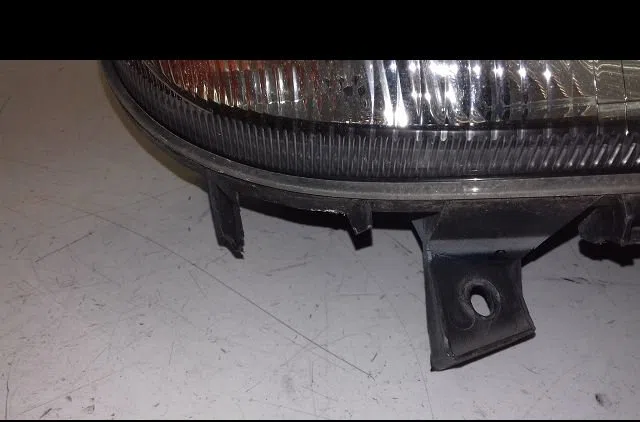 Phare droit Renault CLIO II (BB_, CB_) 1.2 (bb0a, bb0f, bb10, bb1k, bb28, bb2d, bb2h, cb0a,... (1998-2010) 5 portes occa