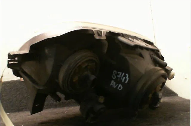 Phare droit Renault CLIO II (BB_, CB_) 1.2 (bb0a, bb0f, bb10, bb1k, bb28, bb2d, bb2h, cb0a,... (1998-2010) 5 portes occa