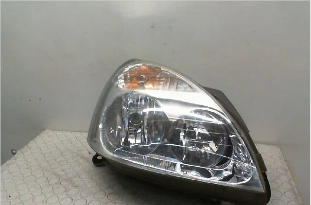 Phare droit Renault CLIO II (BB_, CB_) 1.2 lpg (1998-2009) occasion