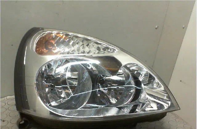 Phare droit Renault CLIO II (BB_, CB_) 1.2 lpg (1998-2009) occasion