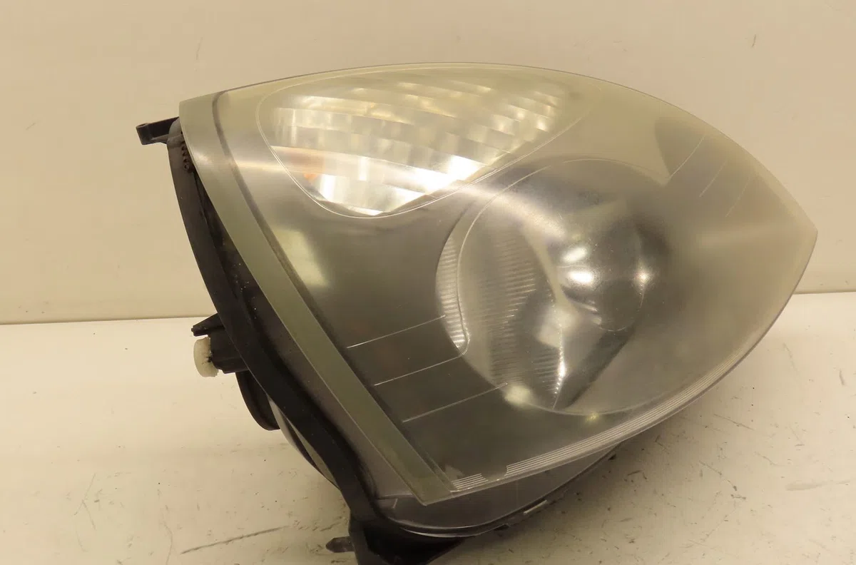 Phare droit Renault CLIO II (BB_, CB_) 1.2 lpg (1998-2009) occasion
