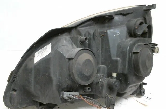 Phare droit Renault CLIO II (BB_, CB_) 1.5 dci (b-cb08) (2001-2005) 5 portes occasion