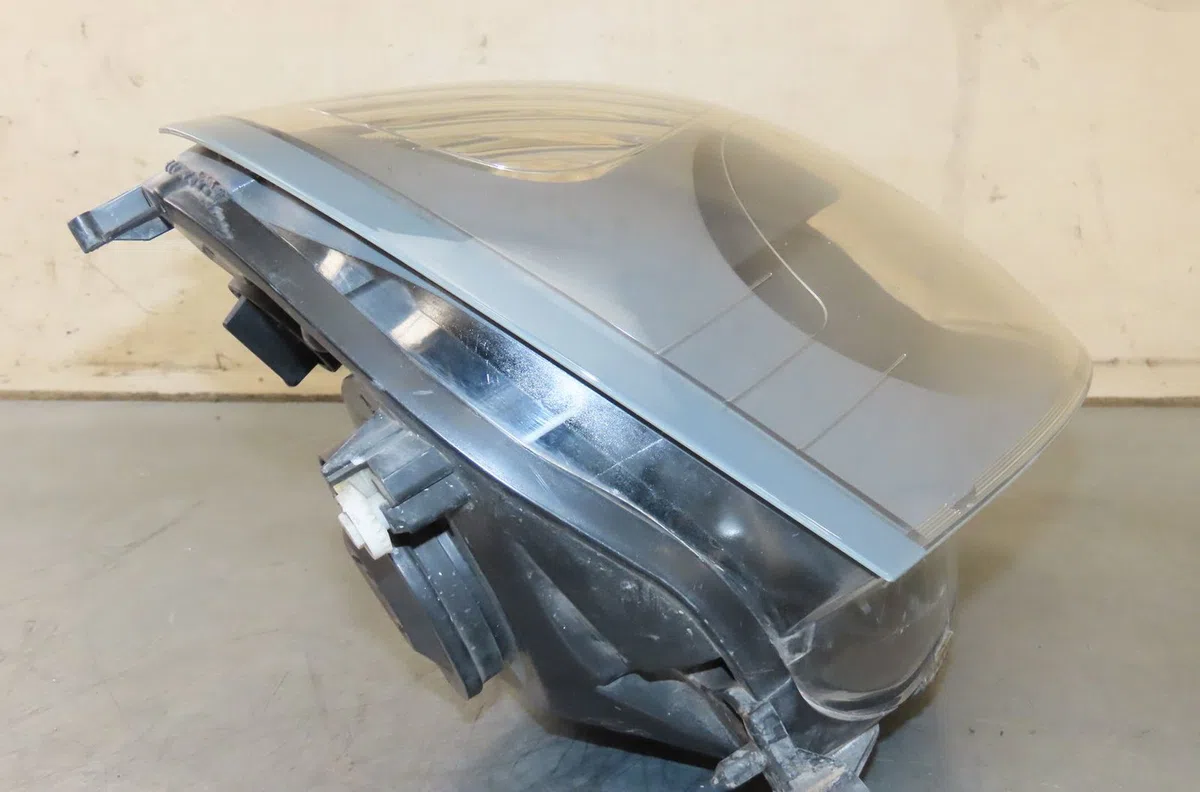 Phare droit Renault CLIO II (BB_, CB_) 1.5 dci (b-cb08) (2001-2005) 5 portes occasion