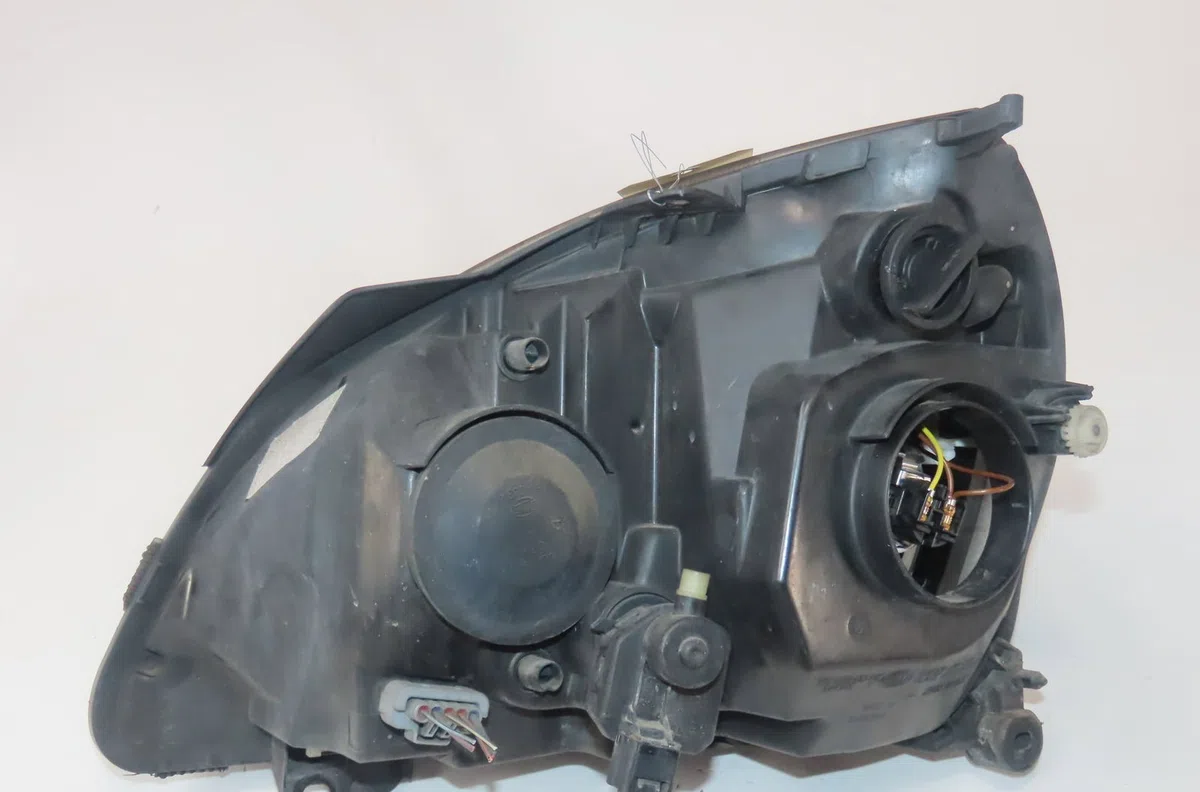 Phare droit Renault CLIO II (BB_, CB_) 1.5 dci (bb3n, cb3n) (2007-2009) occasion