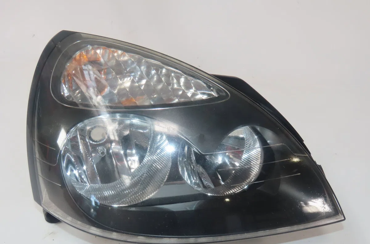 Phare droit Renault CLIO II (BB_, CB_) 1.5 dci (bb3n, cb3n) (2007-2009) occasion