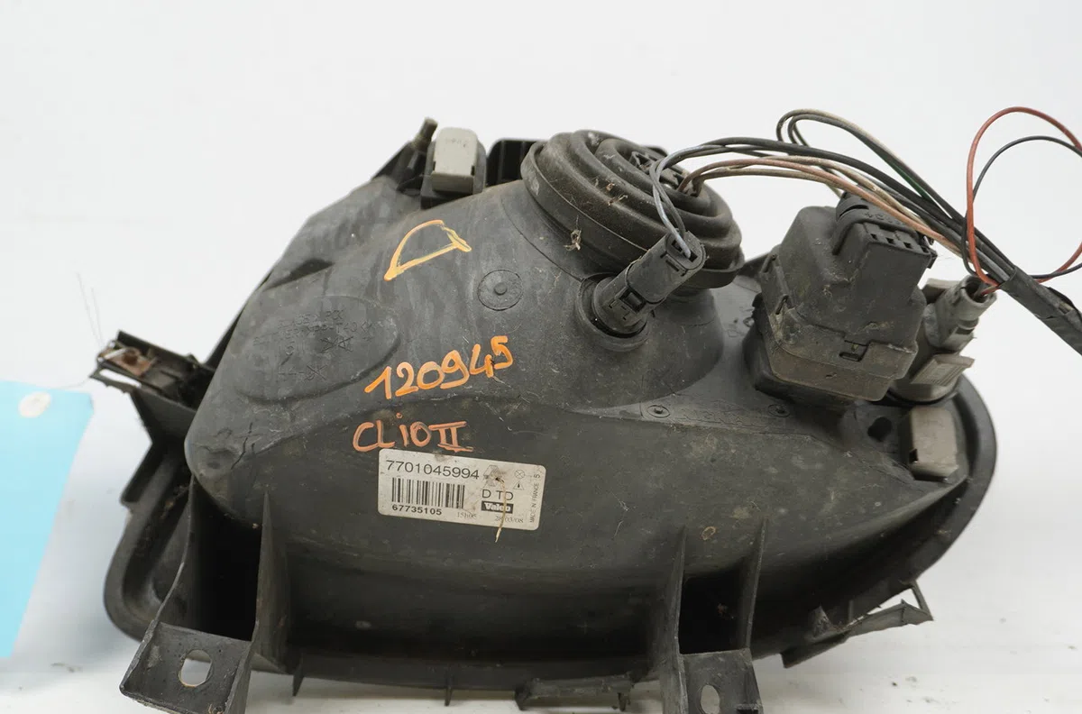 Phare droit Renault CLIO II (BB_, CB_) 1.9 d (b-cb0e, bb0j) (1998-2005) occasion