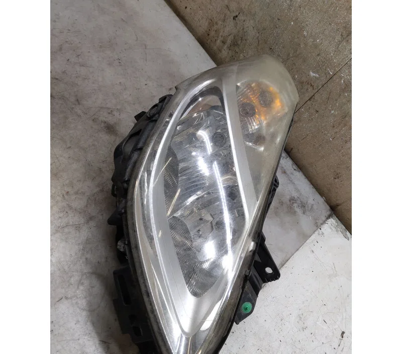PHARE DROIT RENAULT CLIO III 8200892495