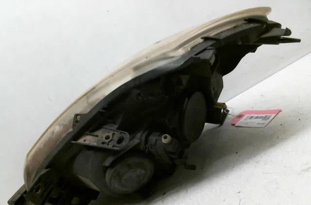 Phare droit Renault CLIO III (BR0-1, CR0-1) 1.2 16v (br02, br0j, br11, cr02, cr0j, cr11) (2005-2014) 5 portes occasion
