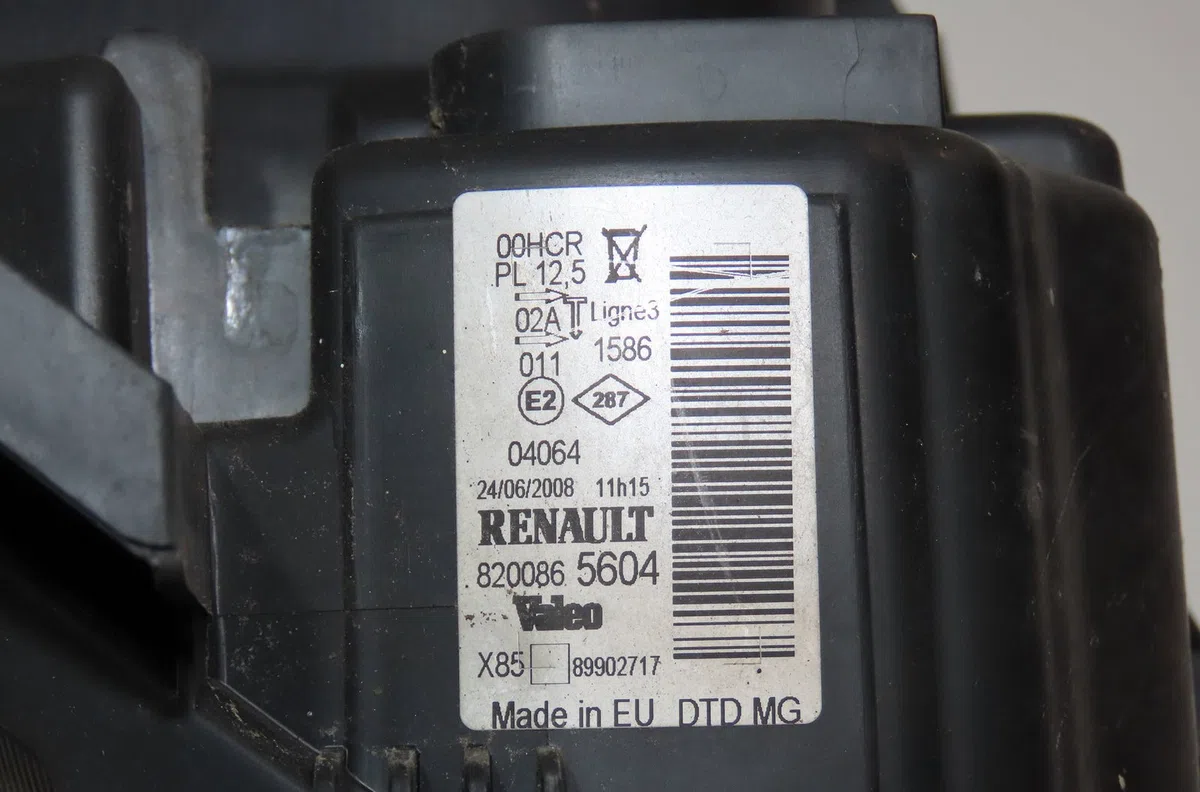 Phare droit Renault CLIO III (BR0-1, CR0-1) 1.2 16v (br0p, cr0p) (2007-2014) occasion