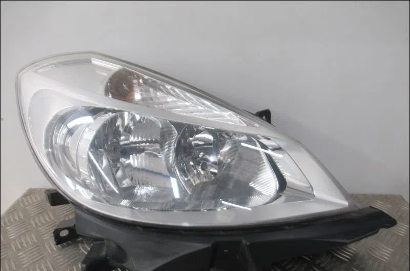 Phare droit Renault CLIO III Grandtour (KR0-1_) 1.5 dci (kr0g) (2007-2012) occasion