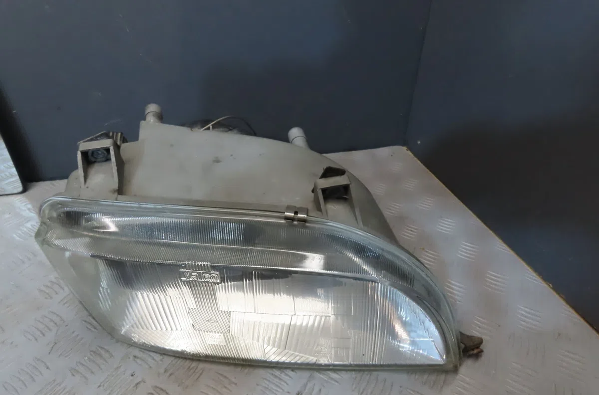 Phare droit RENAULT ESPACE 1995 occasion