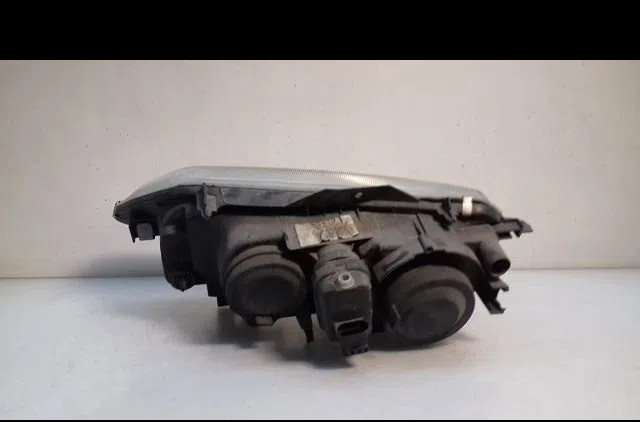 Phare droit Renault ESPACE III (JE0_) 2.0 (2001-2002) occasion