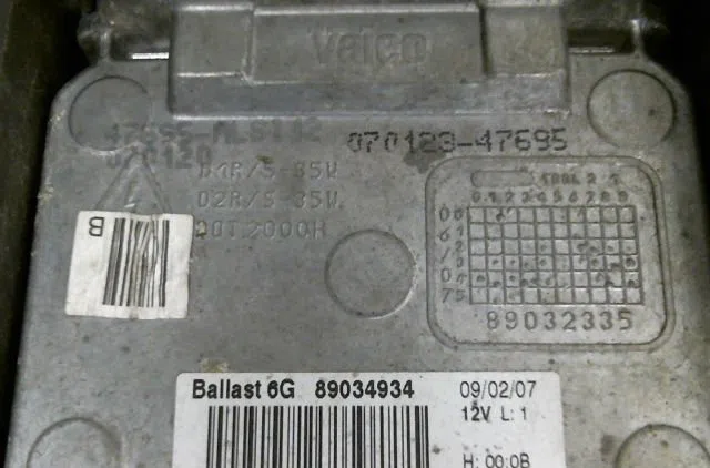 Phare droit Renault ESPACE IV (JK0-1_) 2.0 dci (jk01, jk02, jk1j, jk1k, jk1h) (2006) occasion